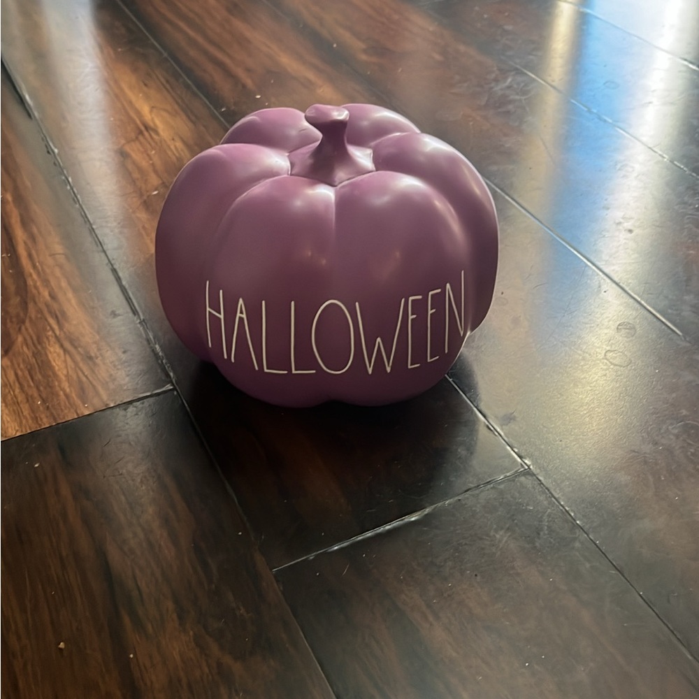 Rae Dunn ceramic pumpkin 🎃